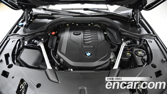 BMW Gran Turismo 2023 — photo 6