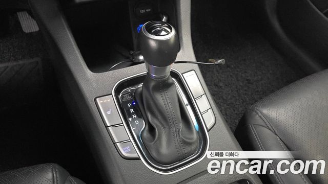 Hyundai i30 2017 — photo 12