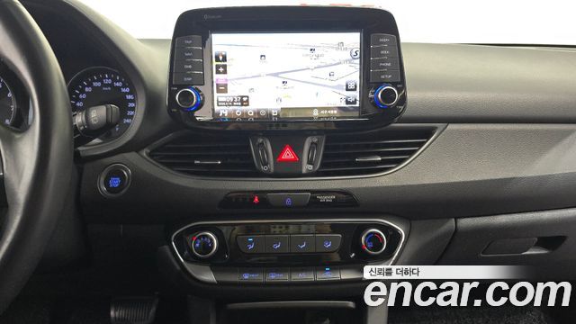 Hyundai i30 2017 — photo 20