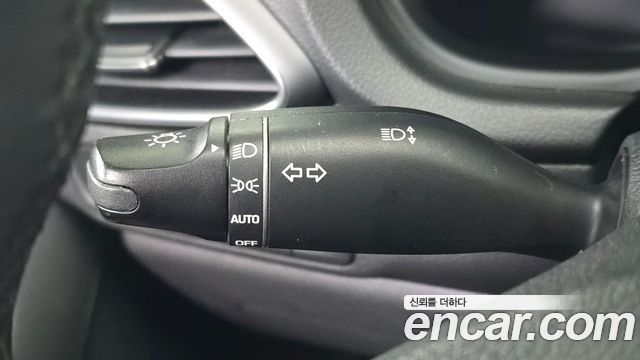 Hyundai i30 2017 — photo 24