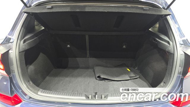 Hyundai i30 2017 — photo 26