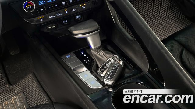 Hyundai AVANTE 2023 — photo 9