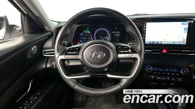 Hyundai AVANTE 2023 — photo 13