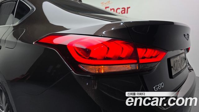 Genesis G80 2017 — photo 9