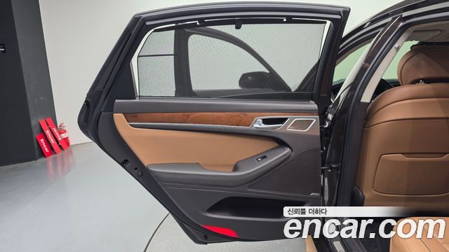 Genesis G80 2017 — photo 15