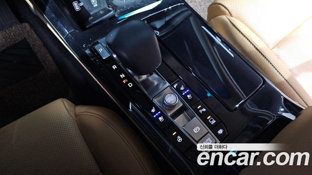Kia K7 2020 — photo 9