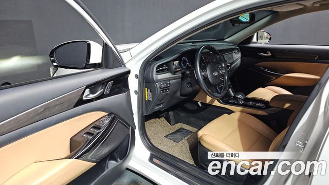 Kia K7 2020 — photo 10