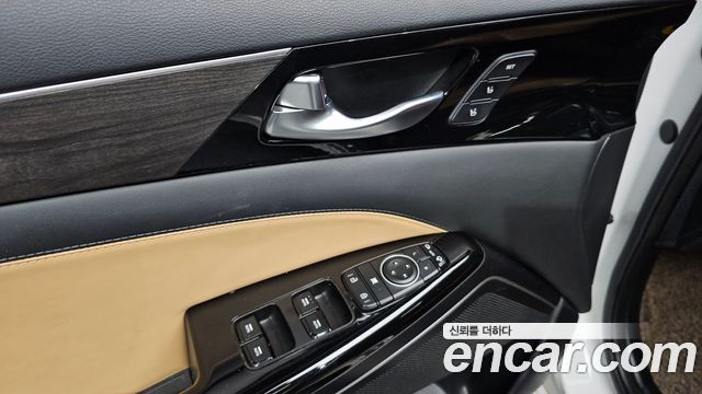 Kia K7 2020 — photo 16