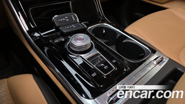 Kia Canival 2023 — photo 12