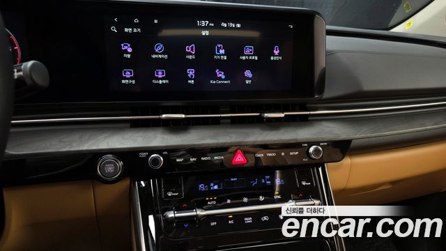 Kia Canival 2023 — photo 20