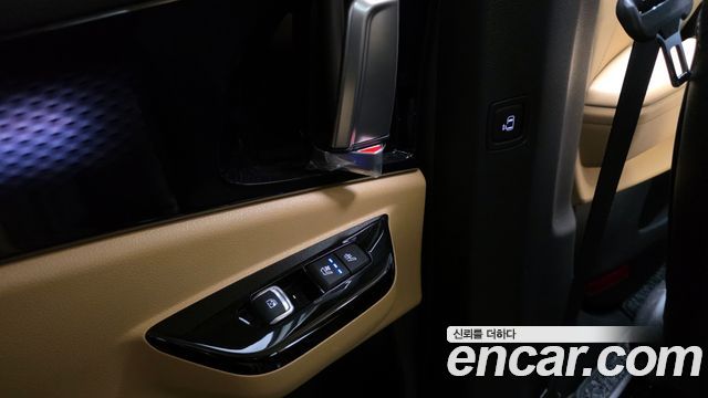 Kia Canival 2023 — photo 25