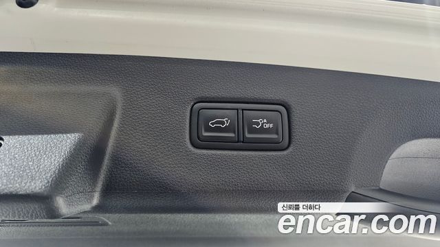 Kia Canival 2023 — photo 26