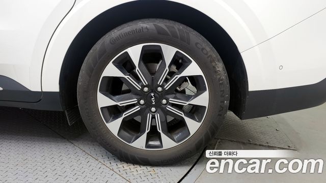 Kia Canival 2023 — photo 7