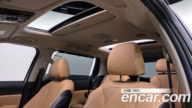 Kia Canival 2023 — photo 29