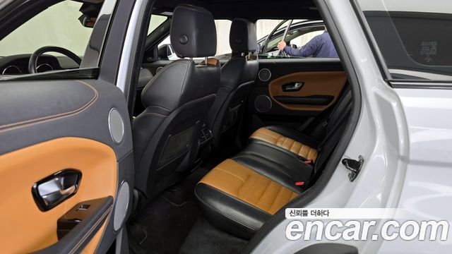 Land Rover Range Rover Evoque 2016 — photo 11