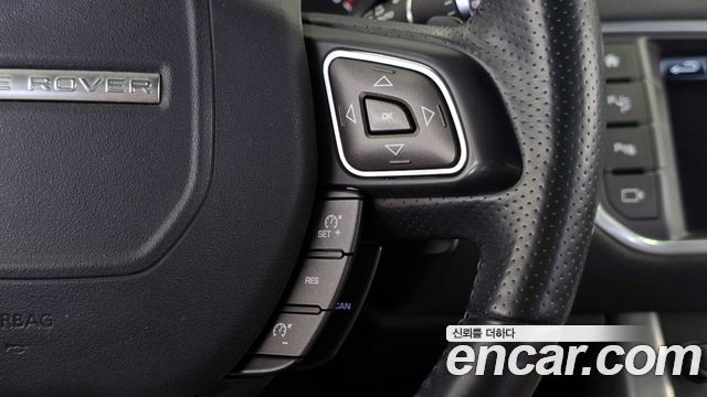 Land Rover Range Rover Evoque 2016 — photo 17