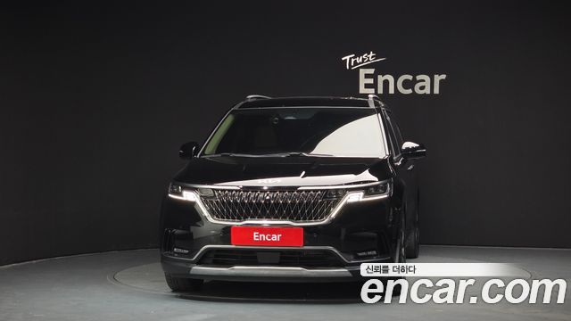 Kia Canival 2023 — photo 3