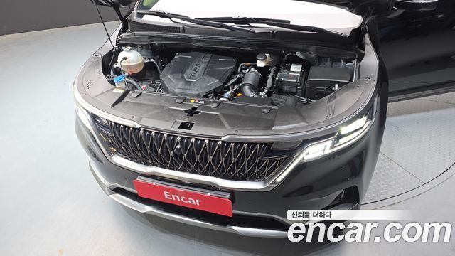 Kia Canival 2023 — photo 6
