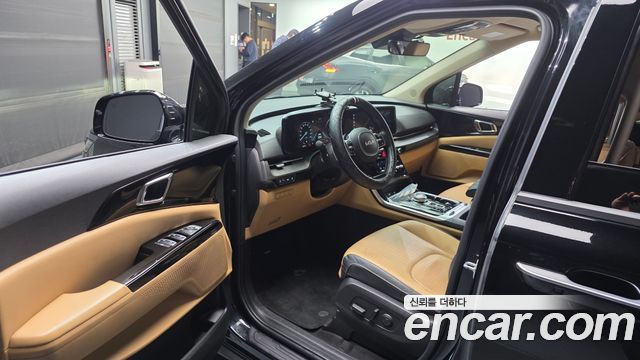 Kia Canival 2023 — photo 10