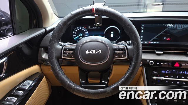 Kia Canival 2023 — photo 13