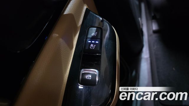 Kia Canival 2023 — photo 19