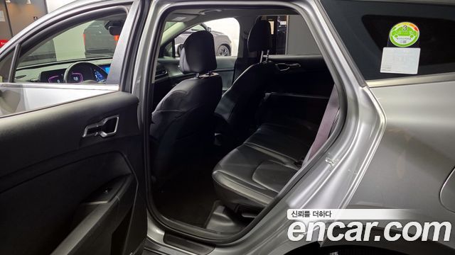 Kia Sportage 2022 — photo 17