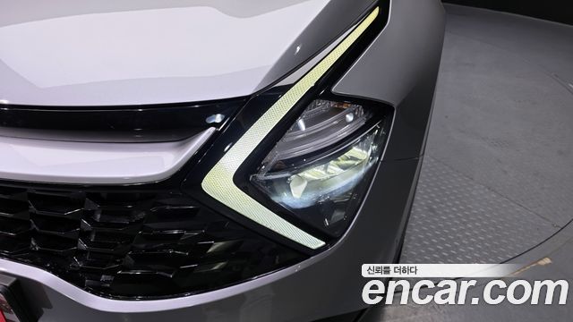 Kia Sportage 2022 — photo 8