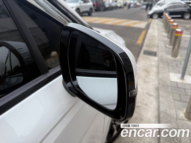Kia Canival 2023 — photo 15