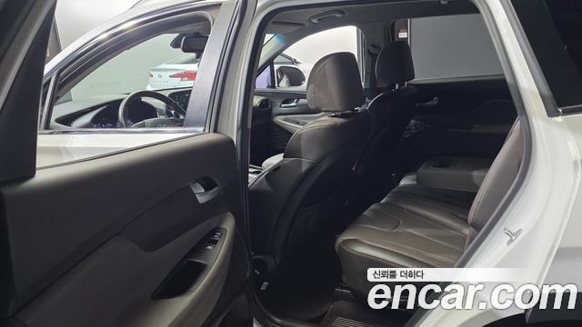 Hyundai Santafe 2020 — photo 17