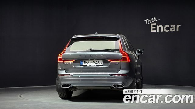 Volvo XC60 2021 — photo 4