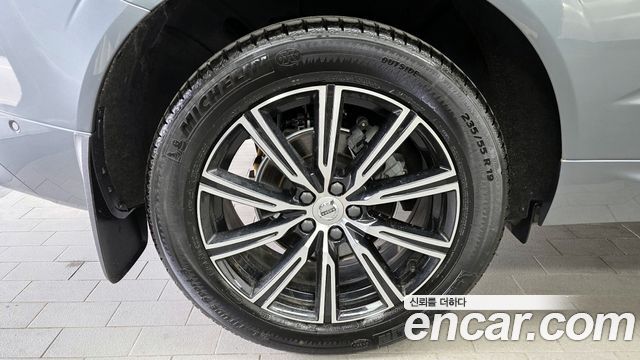 Volvo XC60 2021 — photo 5