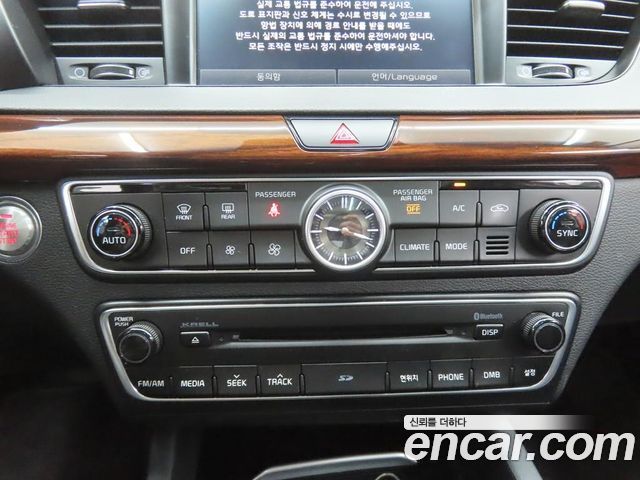 Kia K7 2016 — photo 12