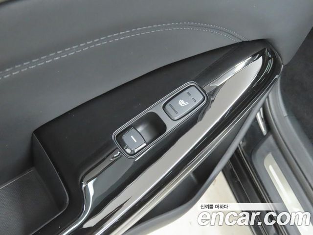 Kia K7 2016 — photo 15