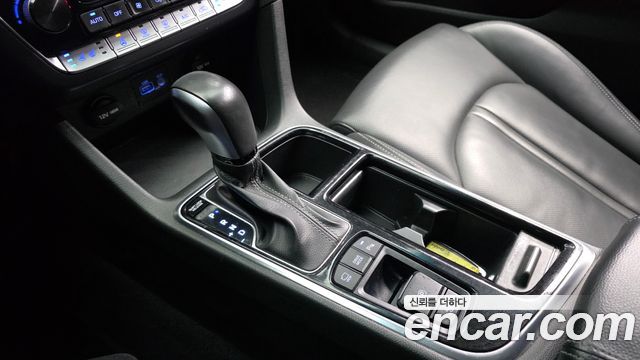 Hyundai Sonata 2019 — photo 12
