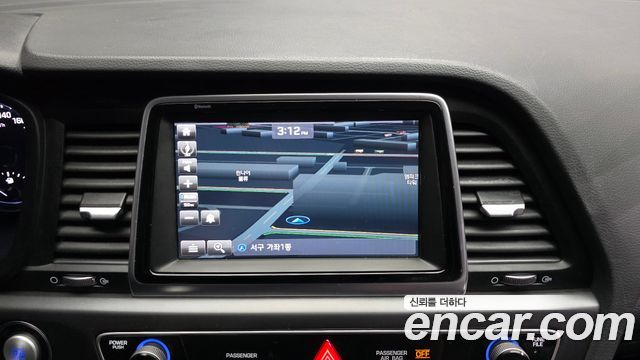 Hyundai Sonata 2019 — photo 20