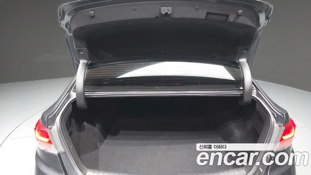 Hyundai Sonata 2019 — photo 26