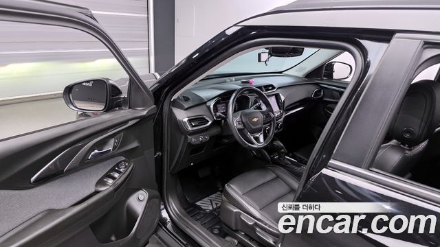Chevrolet Korea Trailblazer 2022 — photo 10