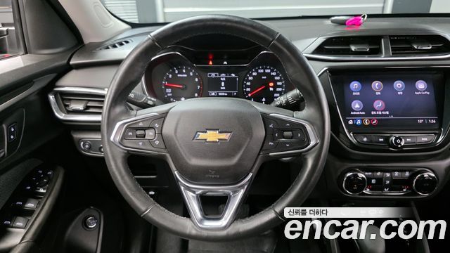 Chevrolet Korea Trailblazer 2022 — photo 12
