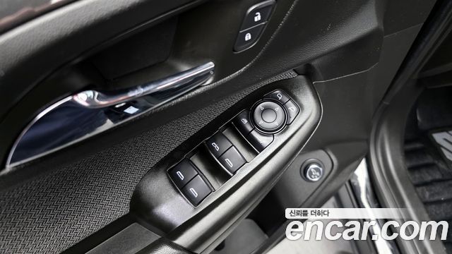 Chevrolet Korea Trailblazer 2022 — photo 13