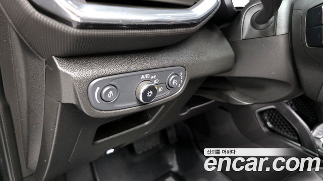 Chevrolet Korea Trailblazer 2022 — photo 14