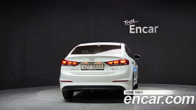 Hyundai AVANTE 2016 — photo 4