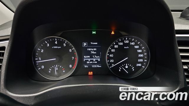Hyundai AVANTE 2016 — photo 8