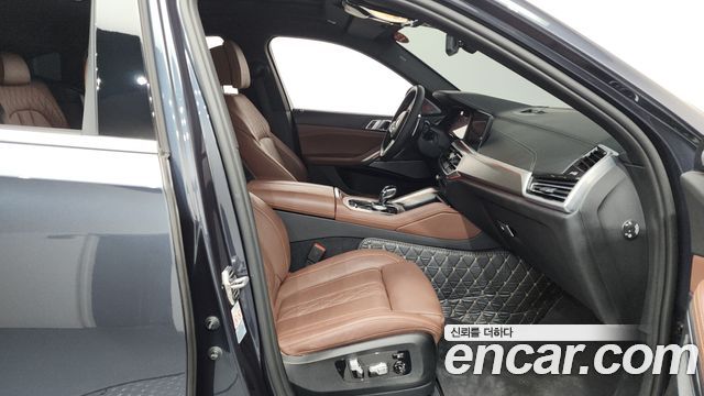 BMW X6 2022 — photo 17