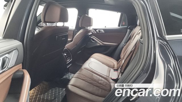 BMW X6 2022 — photo 29