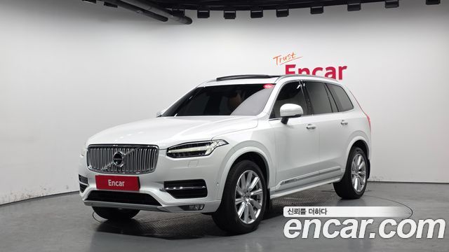 Volvo XC90 2019 — photo 1