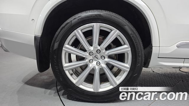 Volvo XC90 2019 — photo 7