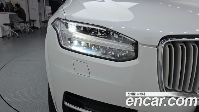 Volvo XC90 2019 — photo 8
