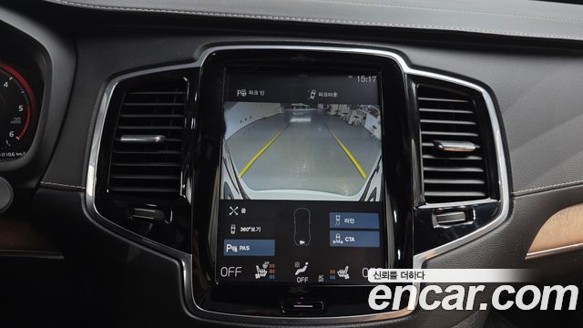 Volvo XC90 2019 — photo 30