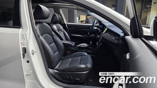 Kia K7 2020 — photo 11