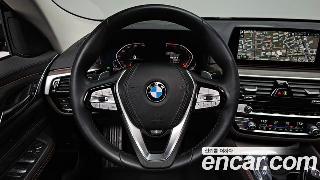 BMW Gran Turismo 2020 — photo 18